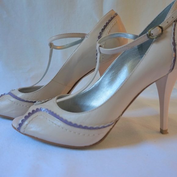 BCBG Peep Toe Heels Pink Lavender Size 8.5 - Picture 3 of 5